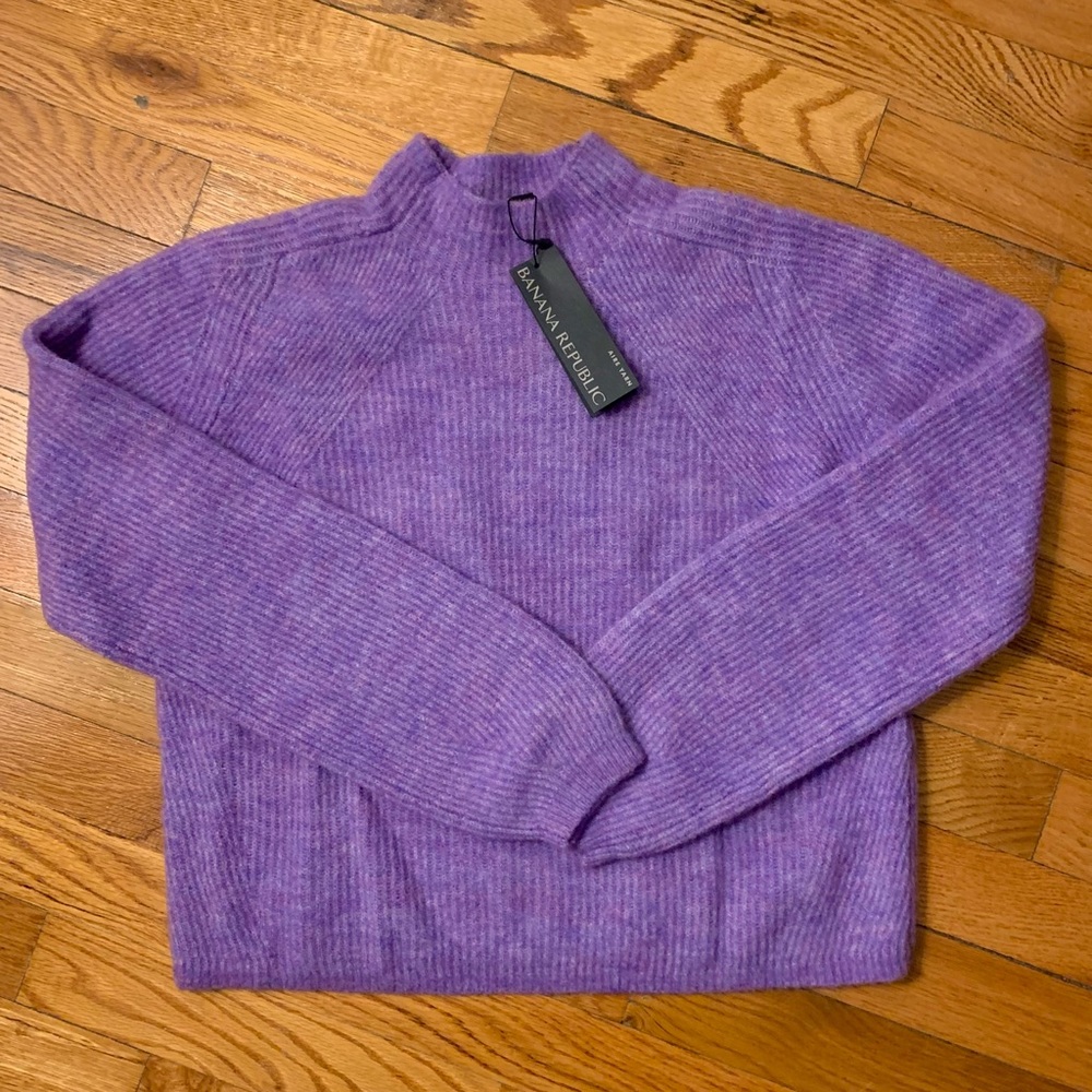 BR cropped sweater